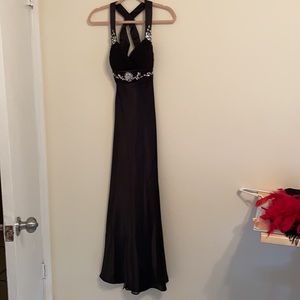 The dress hasn’t been worn but scuffed during move